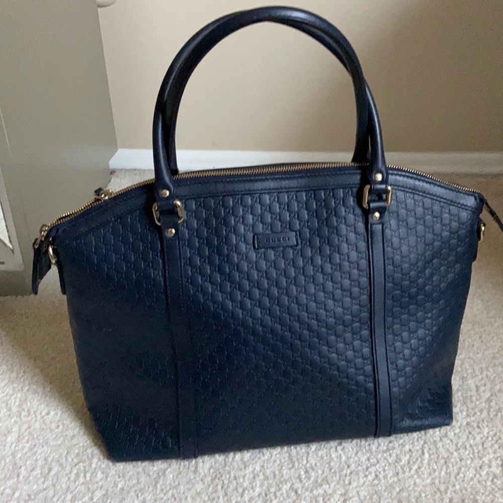 Authentic Gucci royal blue tote !!!!! A Must have!!!